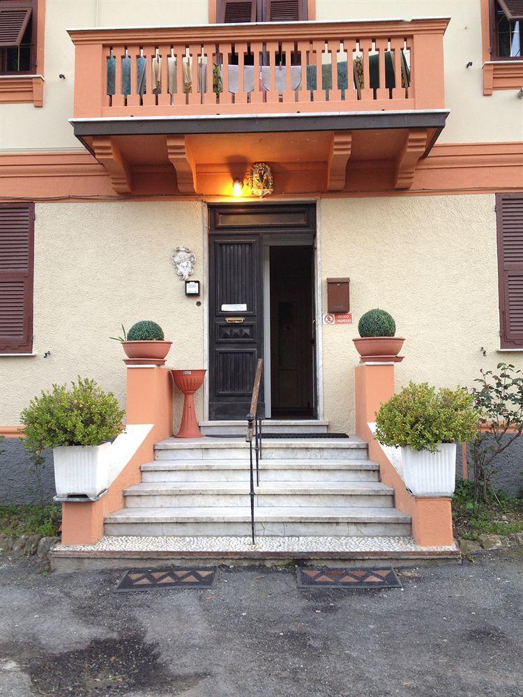 Albergo Chiara Savignone Екстериор снимка